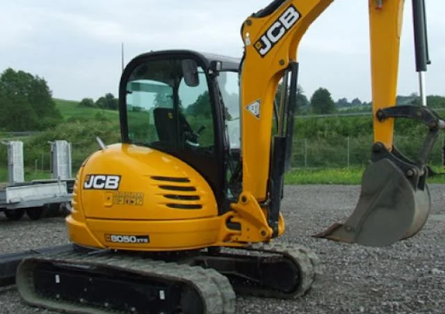 Pásové rypadlo JCB 8050 RTS